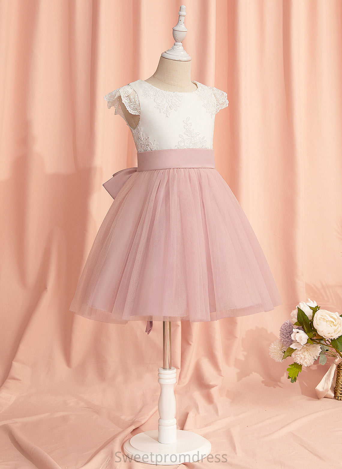 Jaylah Neck Lace/Bow(s) - A-Line Girl Flower Knee-length With Dress Short Tulle Scoop Flower Girl Dresses Sleeves